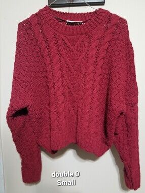 Double Zero Sweater Red Cropped Small Cable knit Cozy Casual